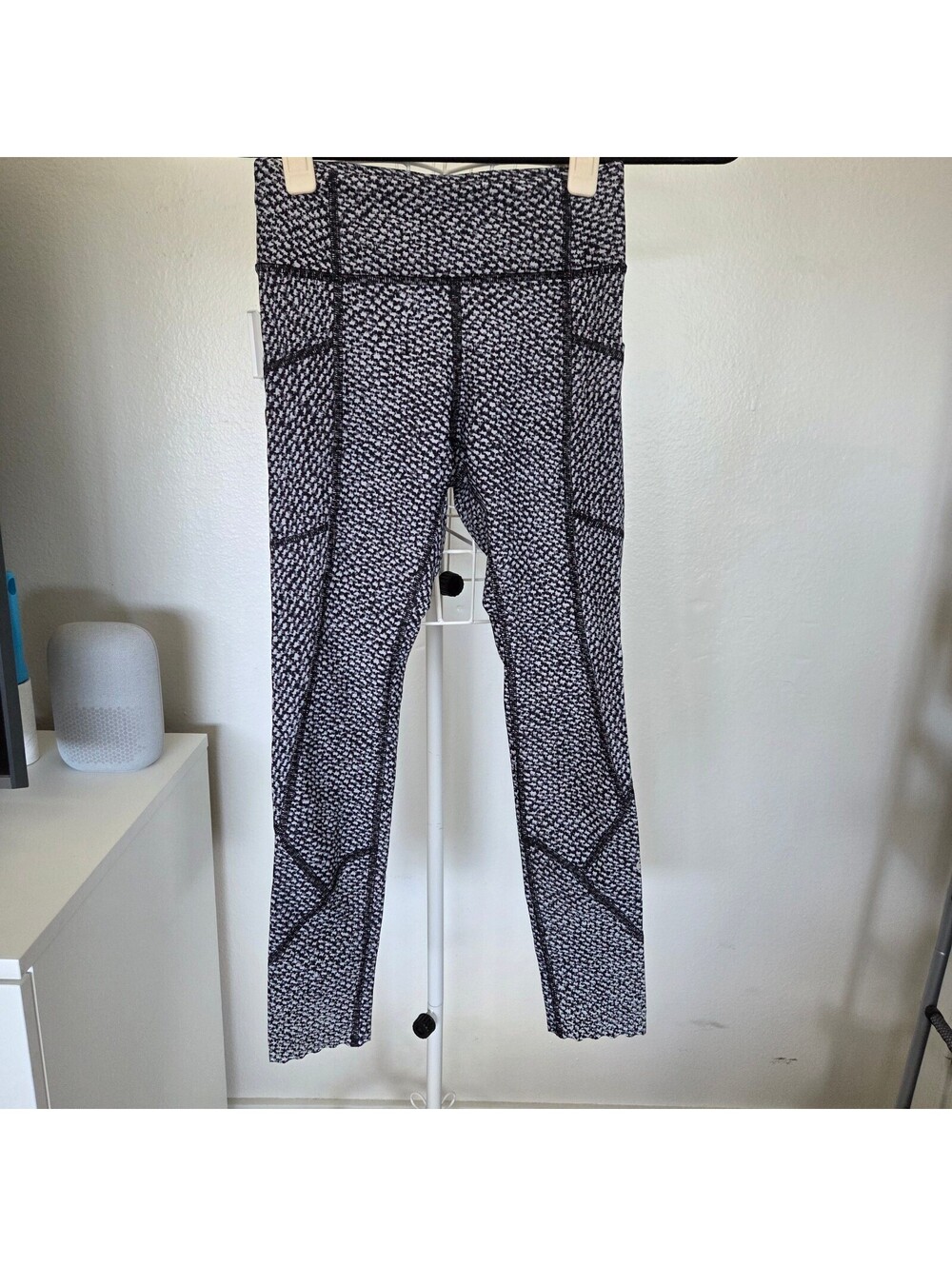 Lululemon Tight Stuff Tight II (25") Luminesce Splatter Size 2